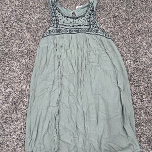 Sleeveless Green Dress
